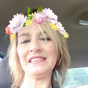 Meet your Posher, Connie