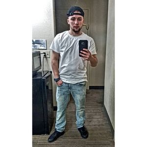 Meet your Posher, Tom