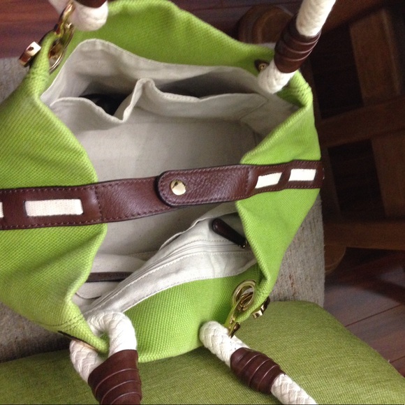 Authentic Michael kors green summer bag! - Picture 5 of 5