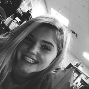 Meet your Posher, Shelby