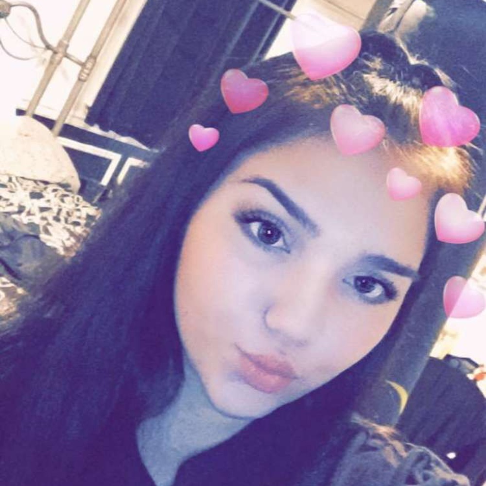 Meet your Posher, Becca