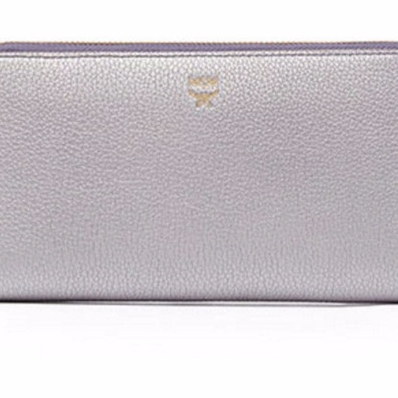 SOLD MCM Milla Large Zip Around Wallet FIRM - Picture 3 of 7