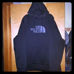 NWOT THE NORTH FACE HOODIE