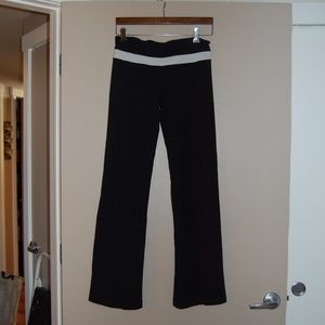 Lululemon yoga pants