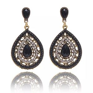 Vintage style beaded drop fashion earrings