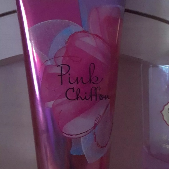 B&BW lotions and vs perfume - Picture 3 of 4