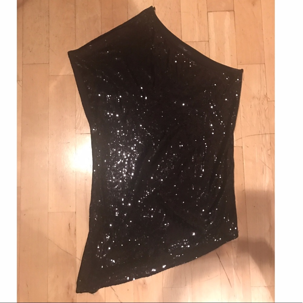 Tart One Shoulder Sequin Blouse