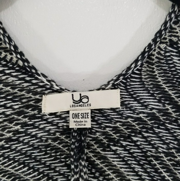 Chevron Cape - Picture 5 of 7