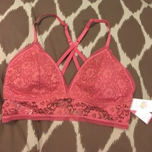 CrissCross strap Bralette