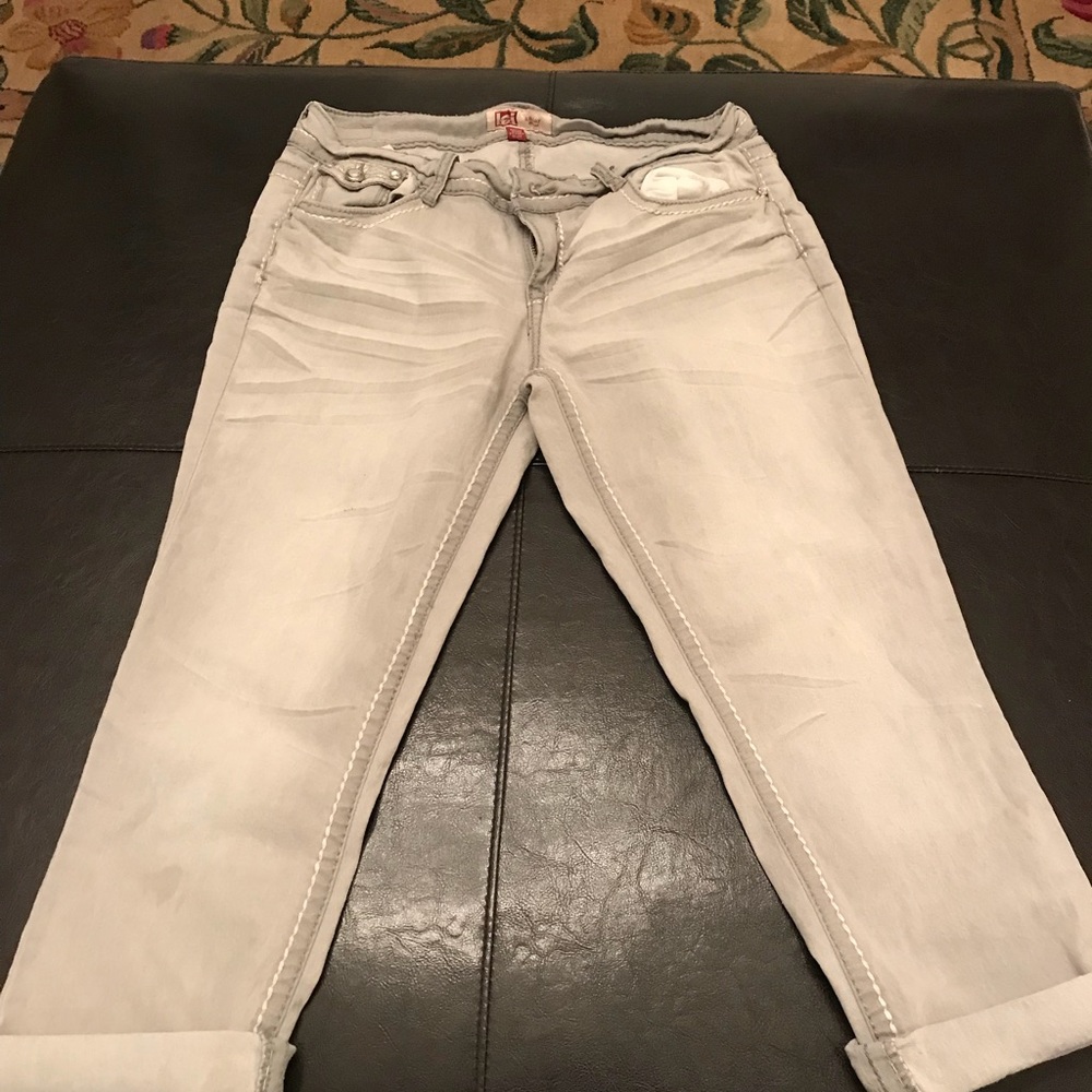 Capri Jeans