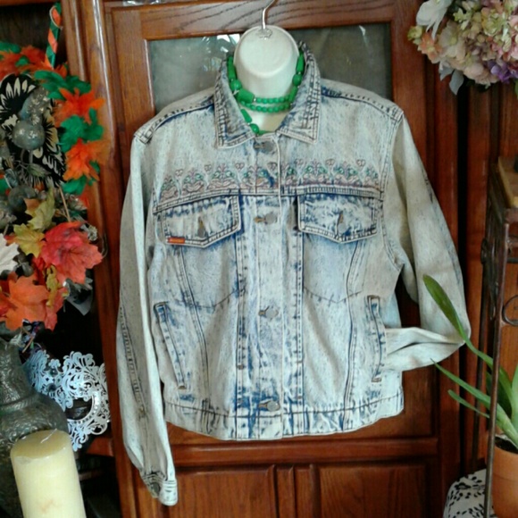 JORDACHE Jackets & Blazers - VINTAGE JORDACHE ACID WASH JEANS JACKET