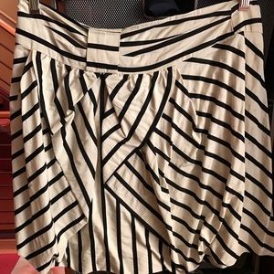 Striped tulip skirt