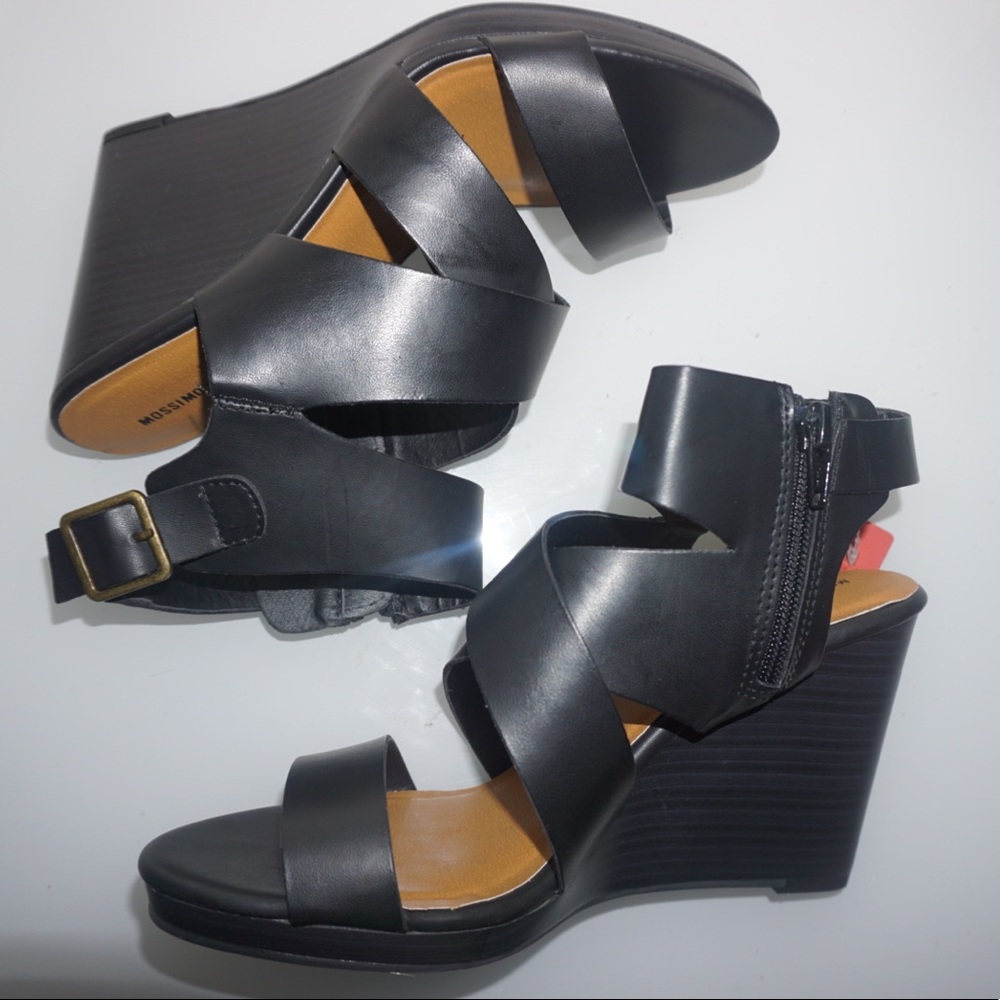 Strappy wedge sandals