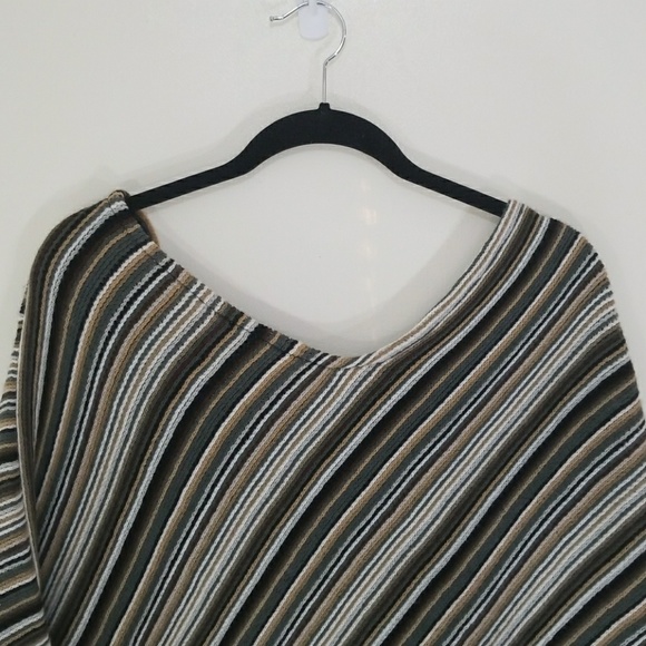 Warm Poncho - Picture 3 of 5