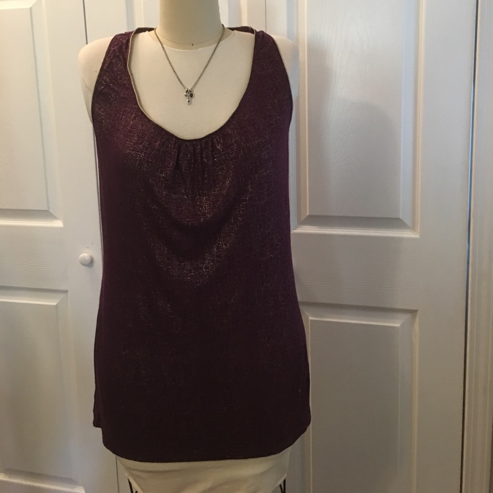 a.n.a razor back tank.