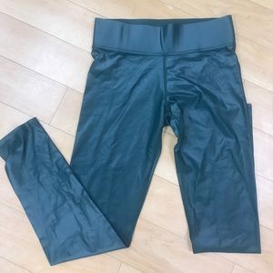 Brand new carbon 38 leggings