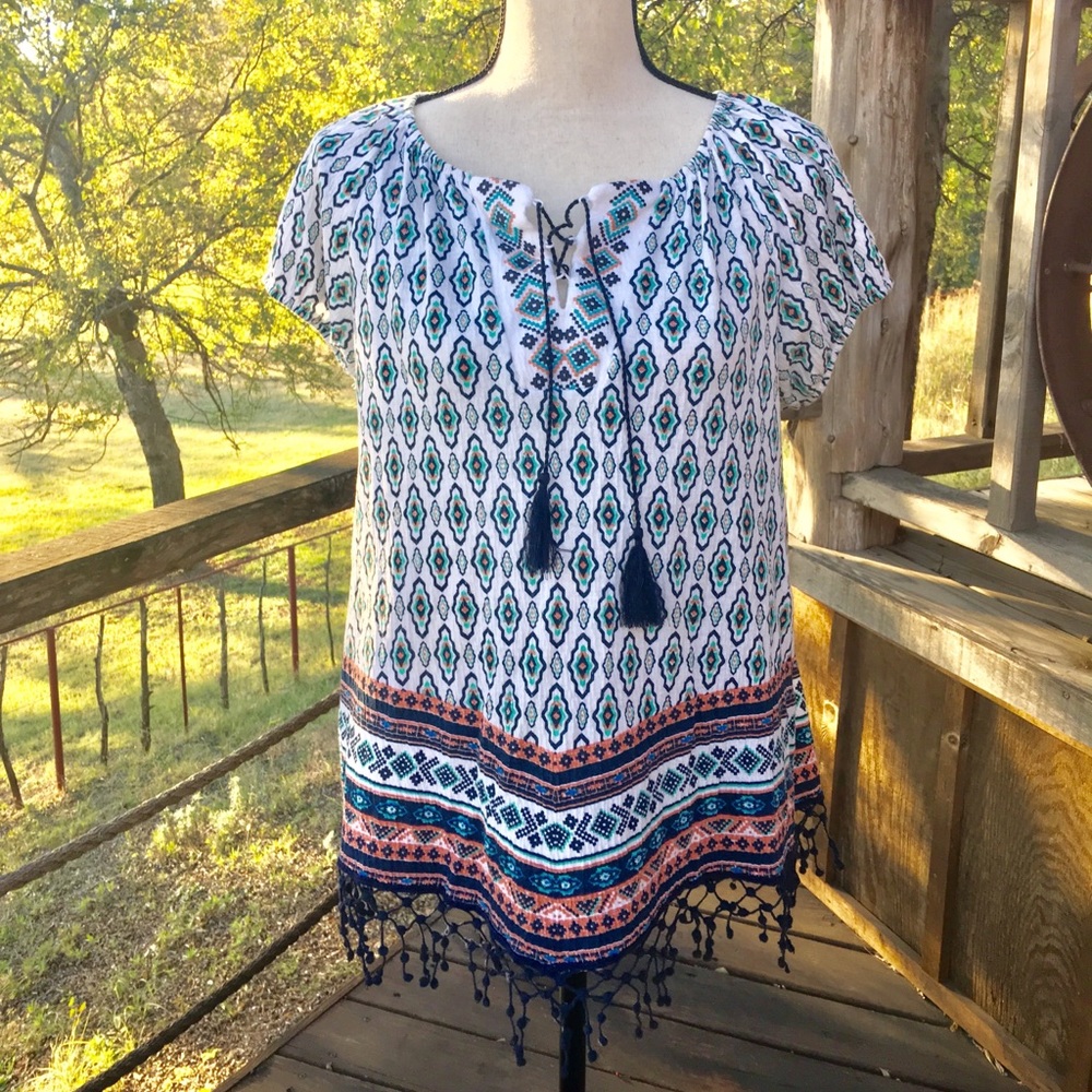 SIGNATURE STUDIO Boho Top