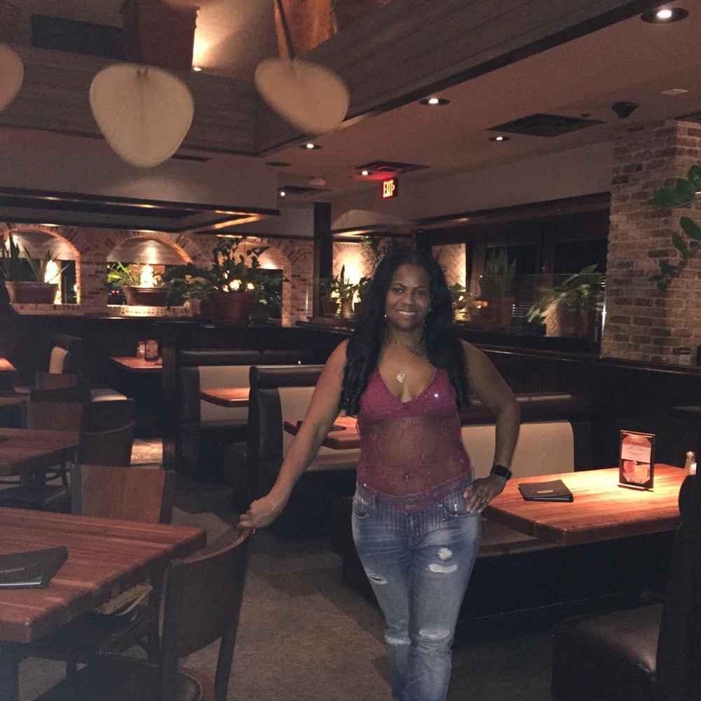 Meet your Posher, Mimi