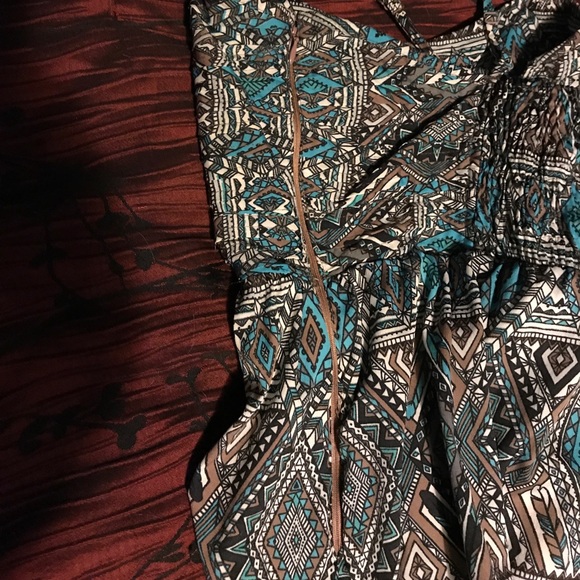 Billabong dress - Picture 3 of 4