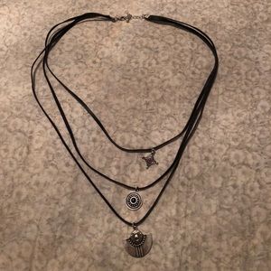 Black one necklace