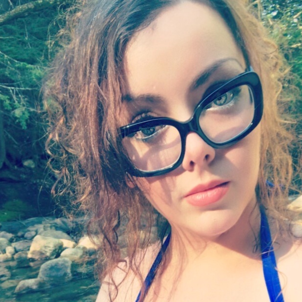 Meet your Posher, Misti