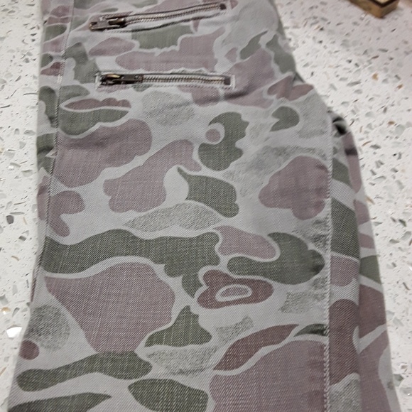 Current Elliott Camo Jeans - Picture 3 of 4