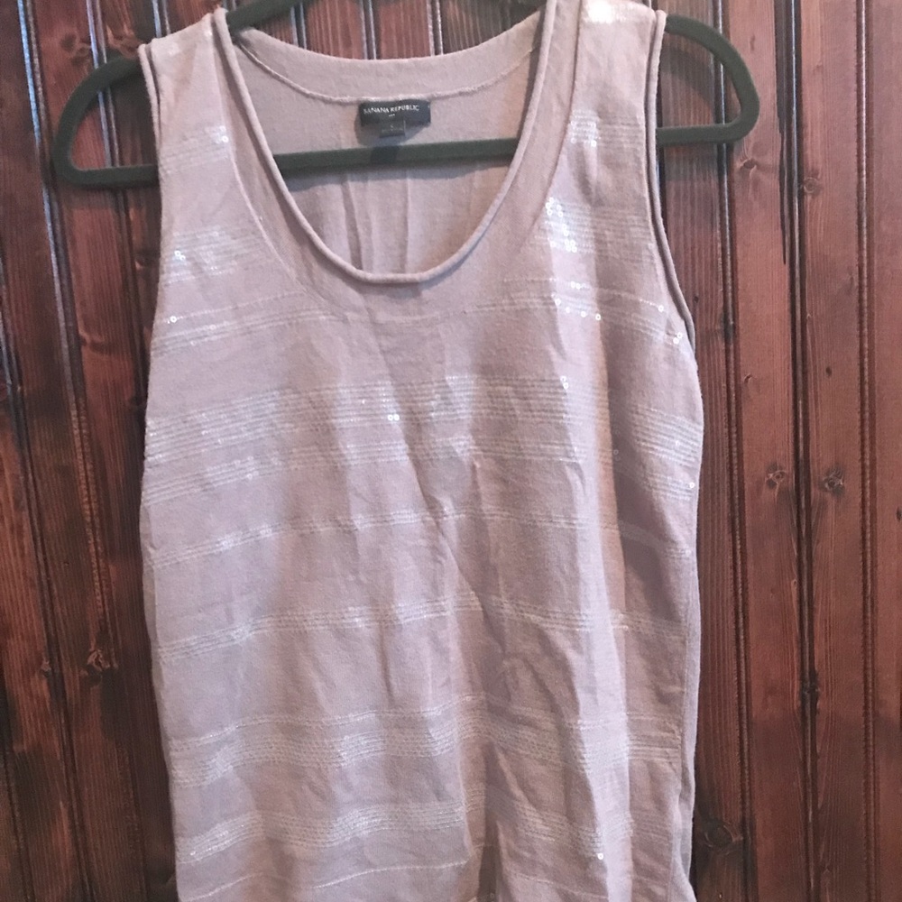 Banana republic tank top with shimmer appliqués