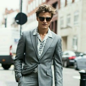 Meet your Posher, Connor