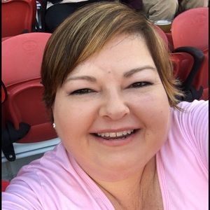 Meet your Posher, Denise