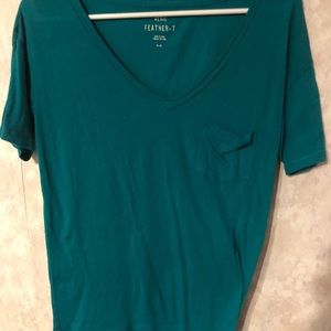 Aerie feather T shirt