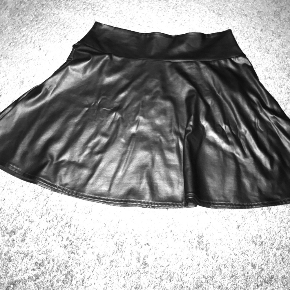 Black mini skirt