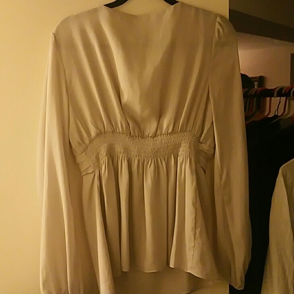 Max Studio Grey Top - Picture 2 of 3