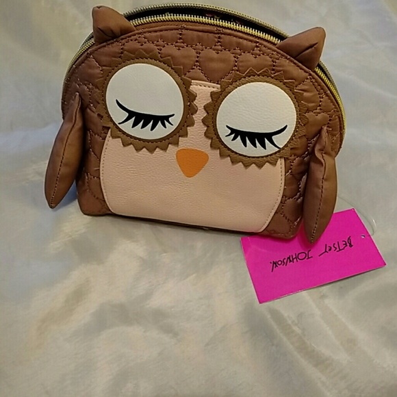 Hold Betsey Johnson owl cosmetic Bag - Picture 2 of 6
