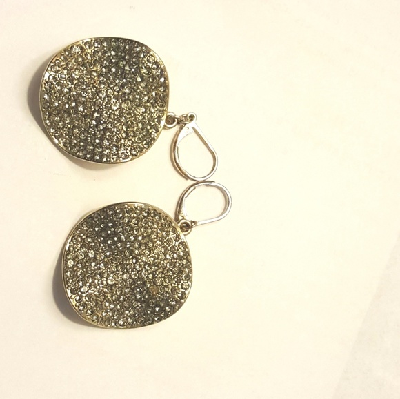 Gold Earrings with rhinrstones - Picture 3 of 3