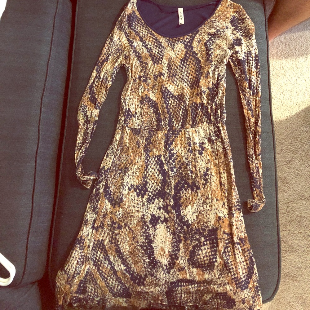 Super cute multicolored dress!!