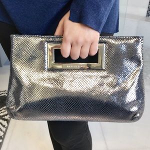 MICHAEL KORS CLUTCH 👛