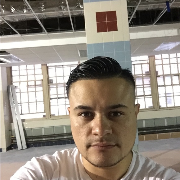 Meet your Posher, Manuel - Picture 1 of 1