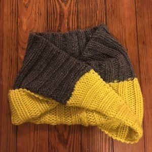 Madewell circle scarf