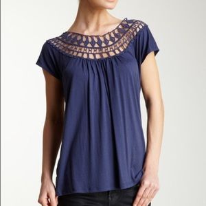 🔴 Anthropologie Short Sleeve Top