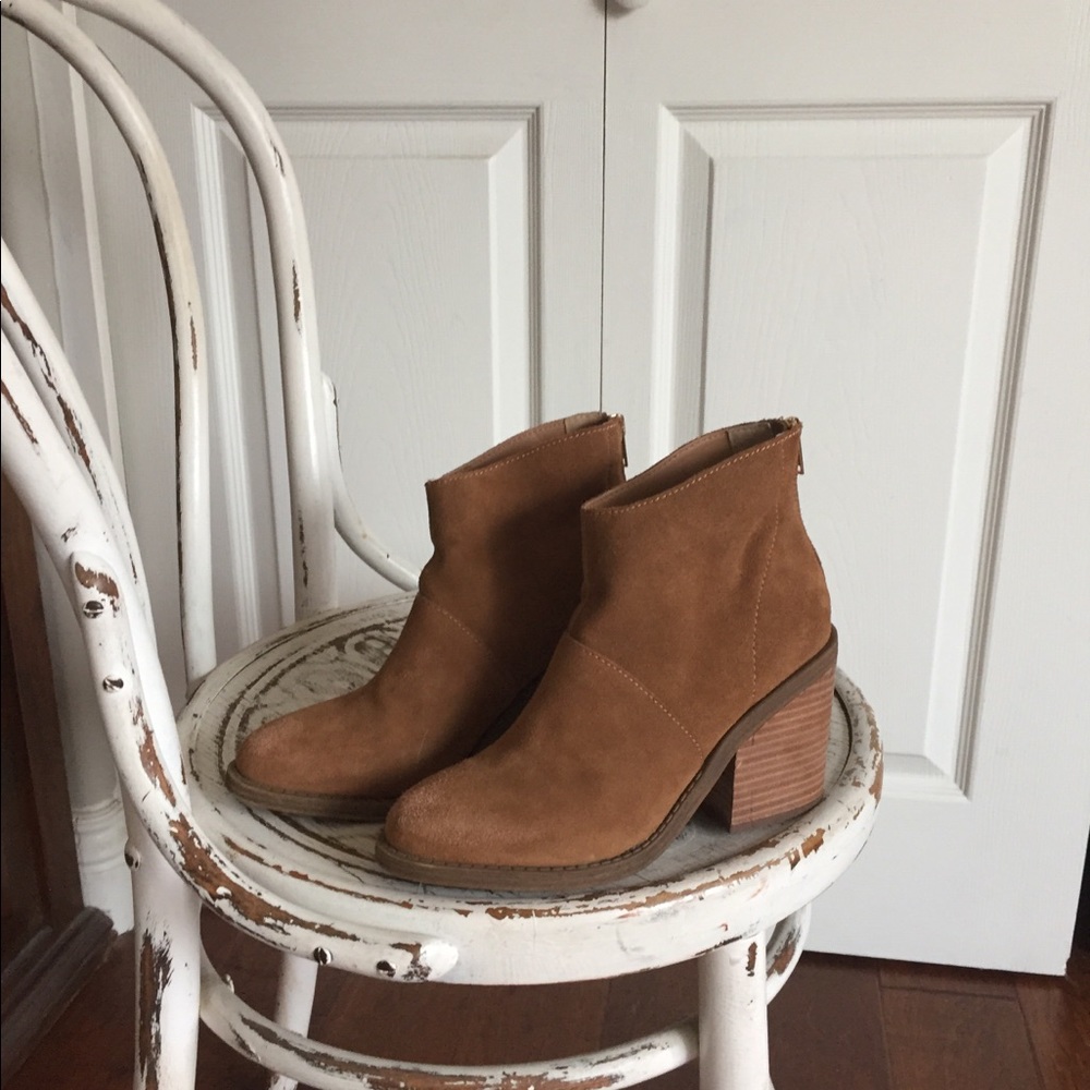 Steve Madden booties