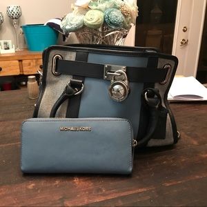 Michael kors purse and wallet