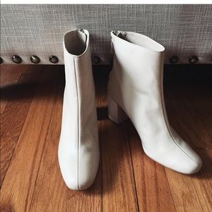 Zara ivory white ankle booties gently worn 37