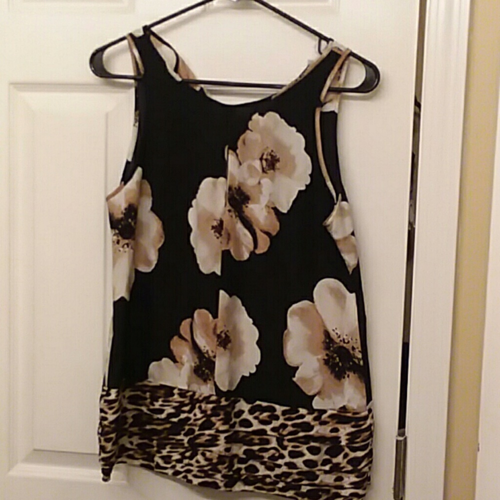 New York & Company Sleeveless Blouse size Small