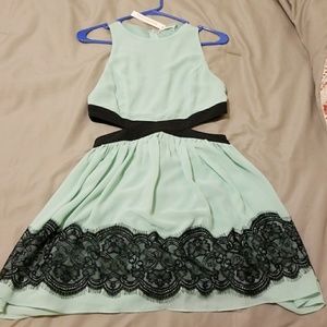 BNWT Mint green dress size small