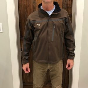 Mountain hardware soft shell jacket