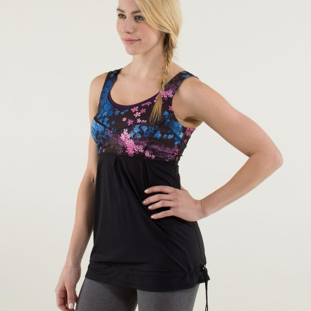 lululemon Tame Me Tank, Size 4, Petal Pop