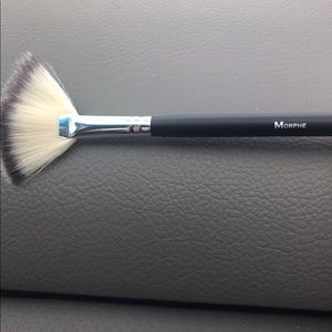SOLD Morphe Vegan Set Fan Brush