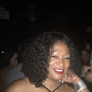 Meet your Posher, Lorraine