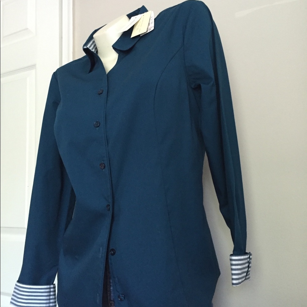 Christopher & banks shirt size M