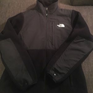 Women's Black North Face Denali Fleece